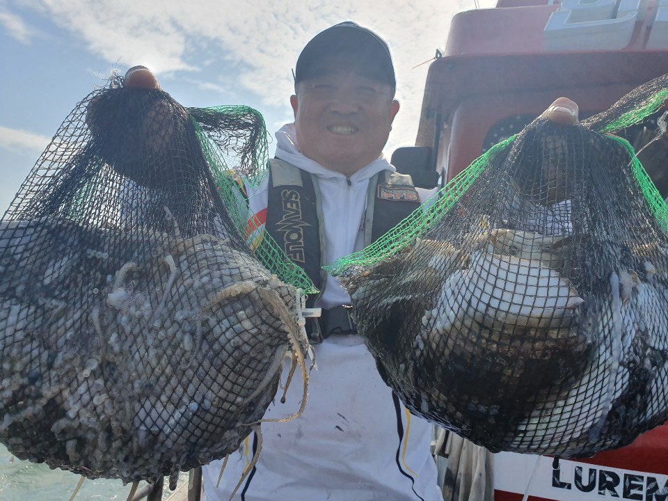 홍원항 **요포선단**  한울피싱 9월19일 갑오징어&쭈꾸미 망태기는 두손으로 무~거~운 조황입니다!!