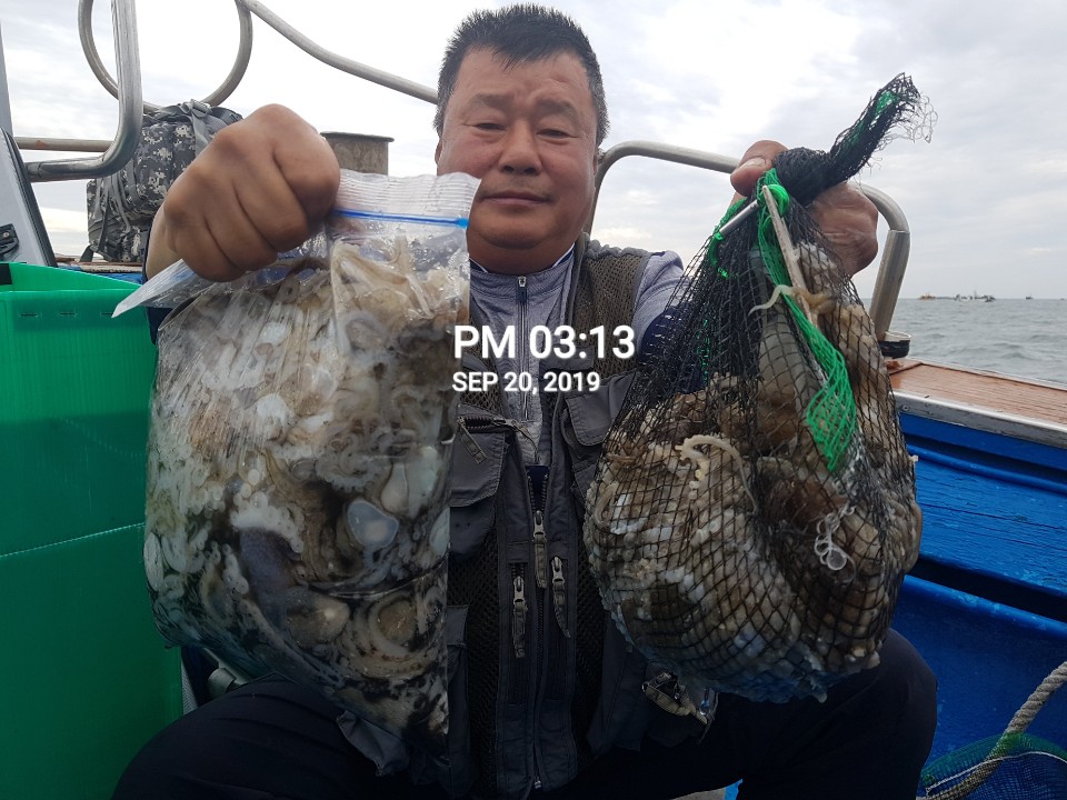 9/20 홍원항 *요포선단* 장진호  갑&쭈 망태기는  갑이1망/쭈1망  1인 두망 가~득~한 조황입니다!!