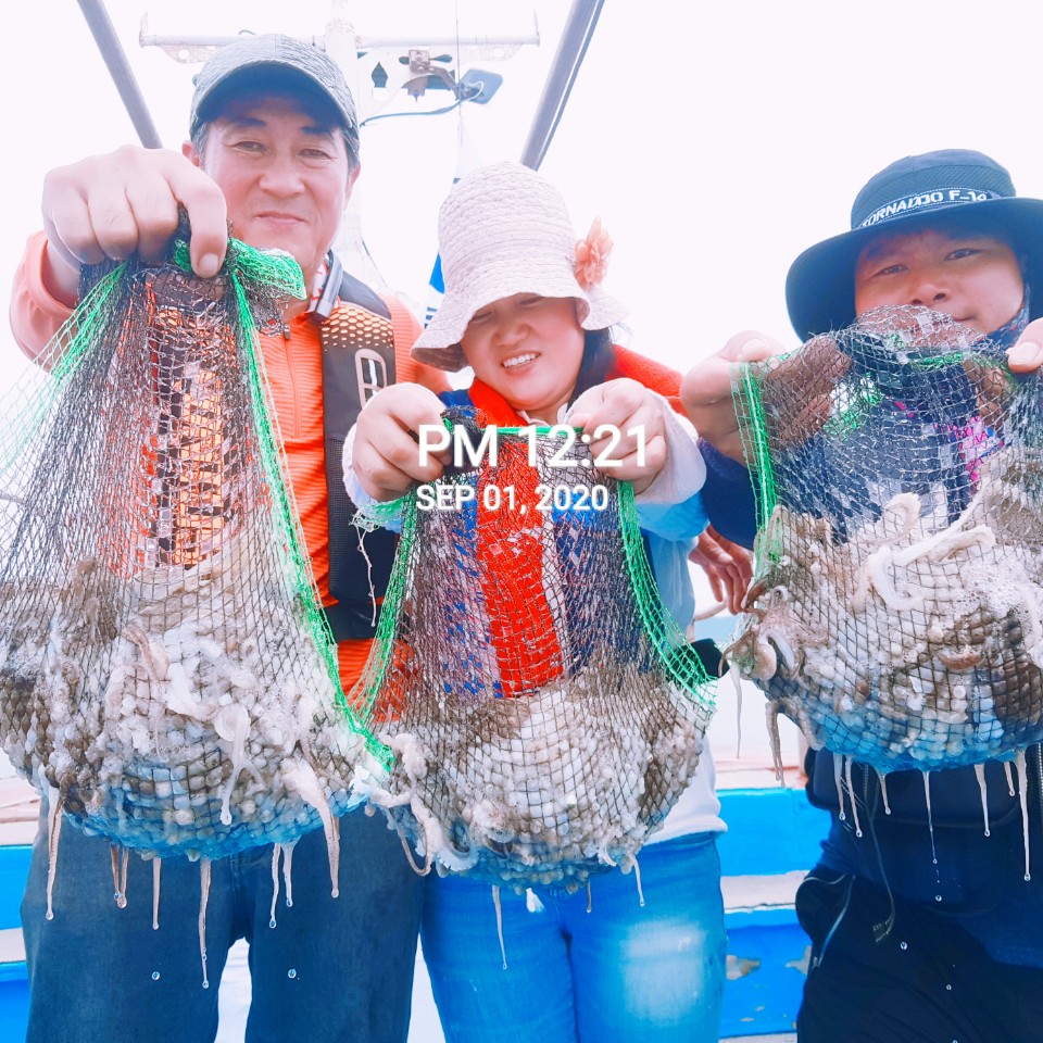 ***쭈꾸미*** 낚시의 원조  홍원항 (요포선단) 장진호 지인3분의 3시간 조황!!