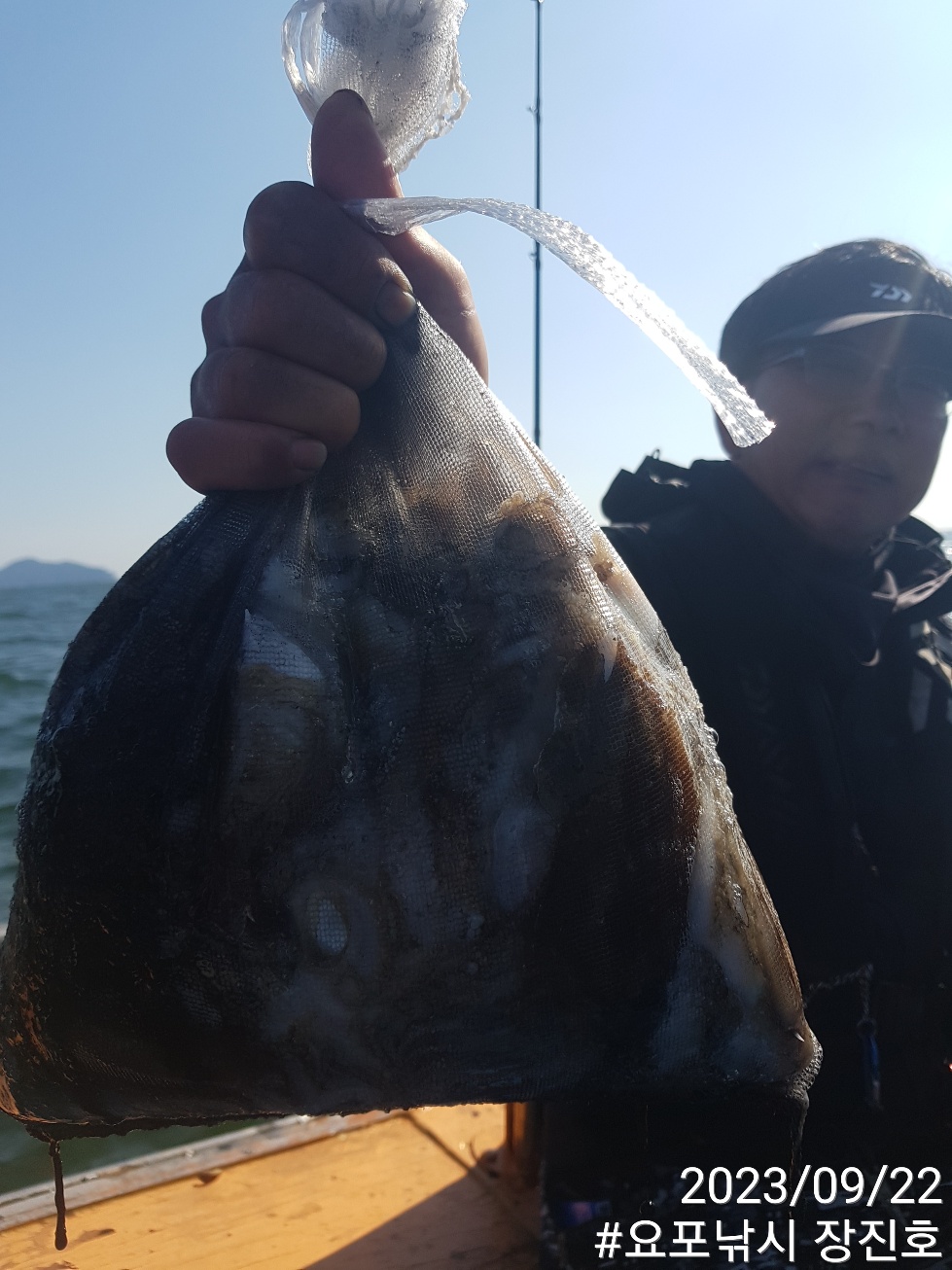 9월22일 홍원항 요포선단 ~제1선단~ ((장진호))  갑오징어&쭈꾸미 망태기 조황입니다!!